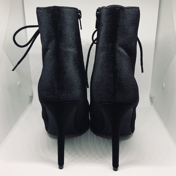 Brand-new, "Merel" Black Velvet Bootie, size 9 US - Picture 5 of 8